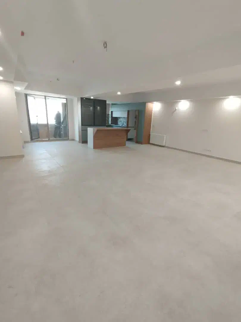 136 متری/دو خوابه/نوساز/چیتگر