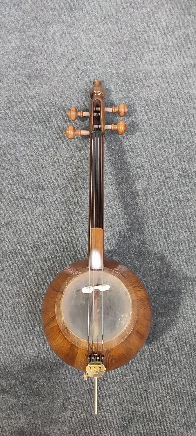 کماچه آلتو|سازهای سنتی|مهاباد (آذربایجان غربی), |دیوار