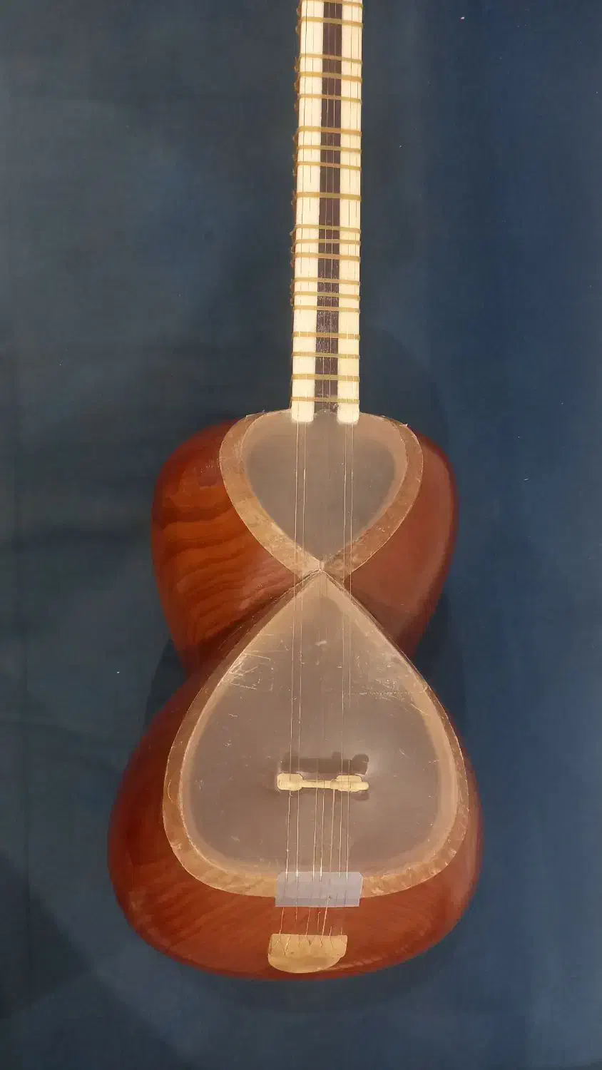 تار کنونی|سازهای سنتی|دزفول, |دیوار