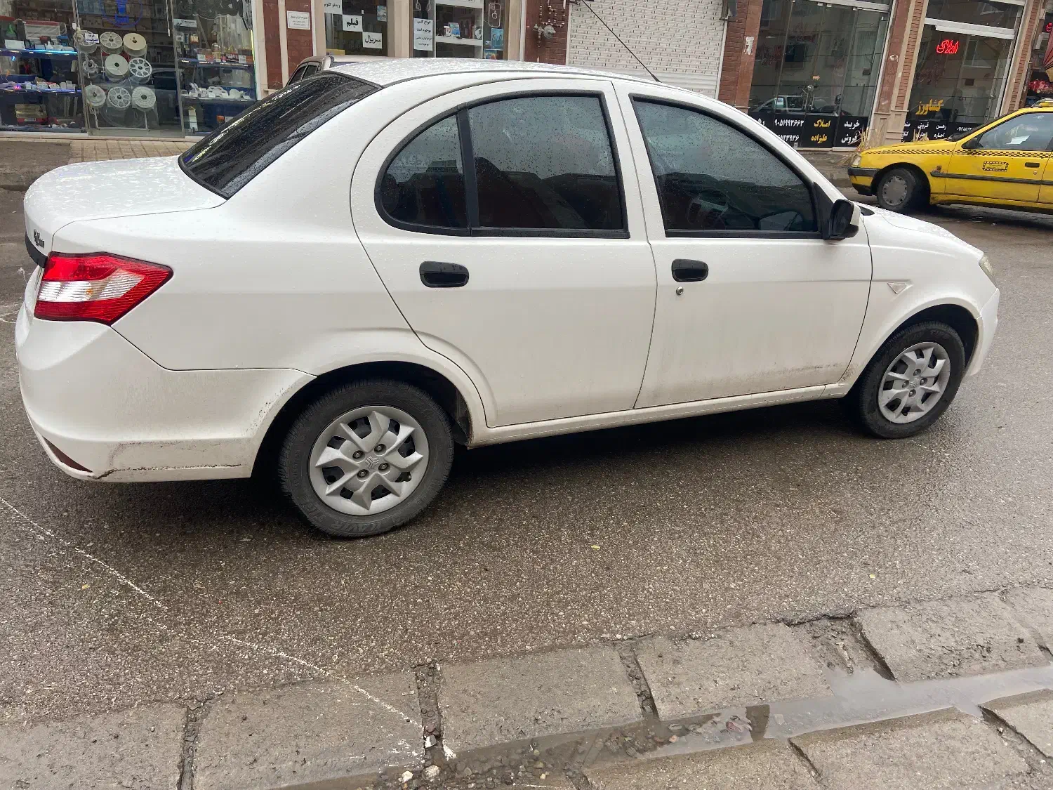 ساینا ۱۴۰۱ بیرنگ|خودرو سواری و وانت|محمدیه-قزوین, |دیوار