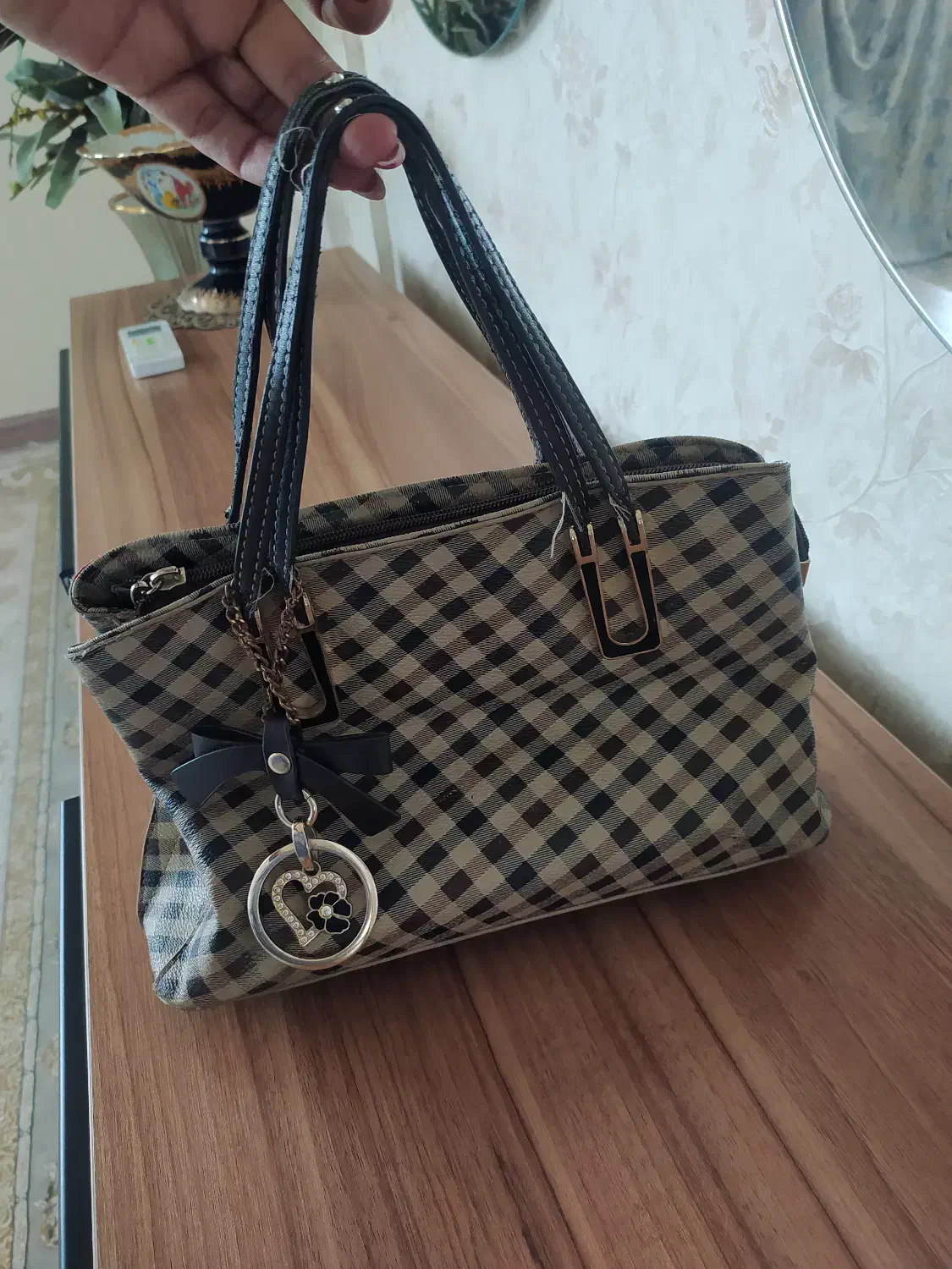 کیف|کیف، کفش، کمربند|مرند, |دیوار