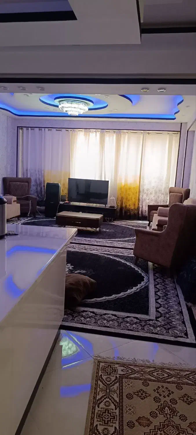 آپارتمان سه خوابه|اجارهٔ آپارتمان|شیراز, حجت آباد|دیوار