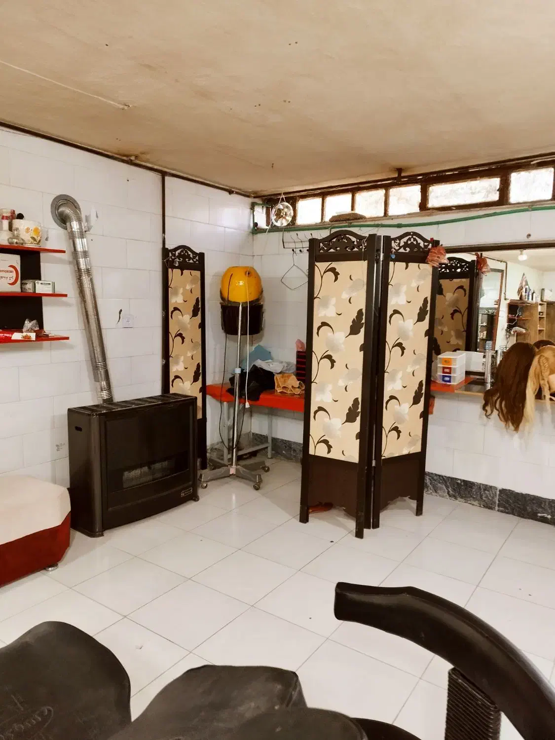 فروش لوازم آرایشگاه به دلیل مهاجرت|آرایشگاه و سالنهای زیبایی|الشتر, |دیوار