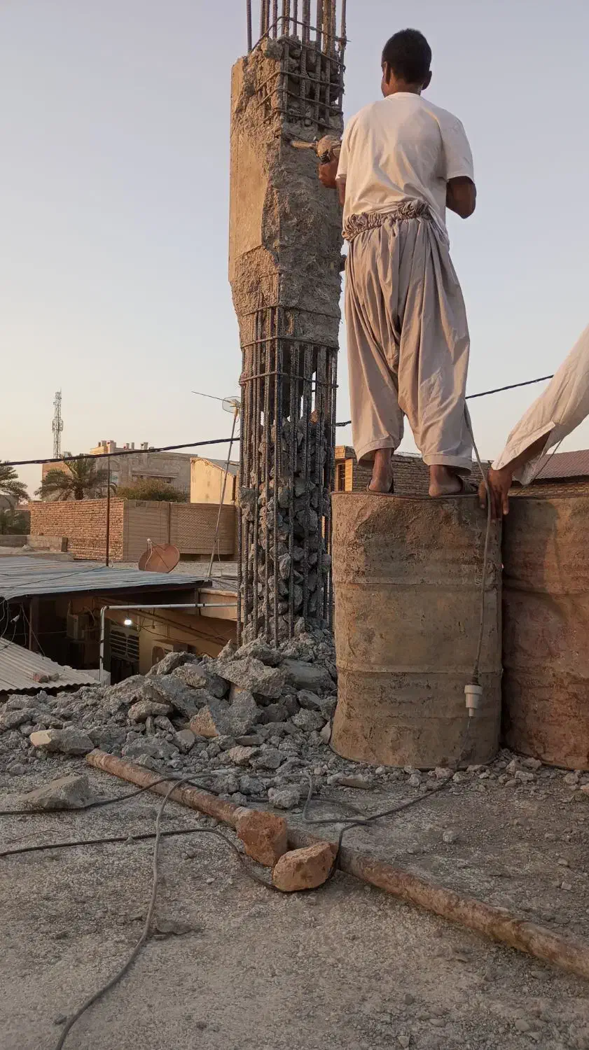 خدمات تخریب کاری با پیکور بزرگ و کوچک|خدمات پیشه و مهارت|ایرانشهر, |دیوار