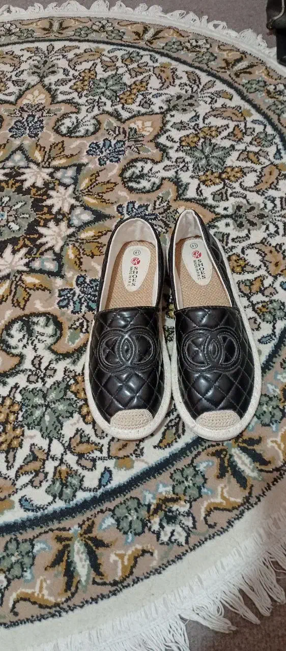 صندل و کفش|کیف، کفش، کمربند|شاهینشهر, نظامی|دیوار