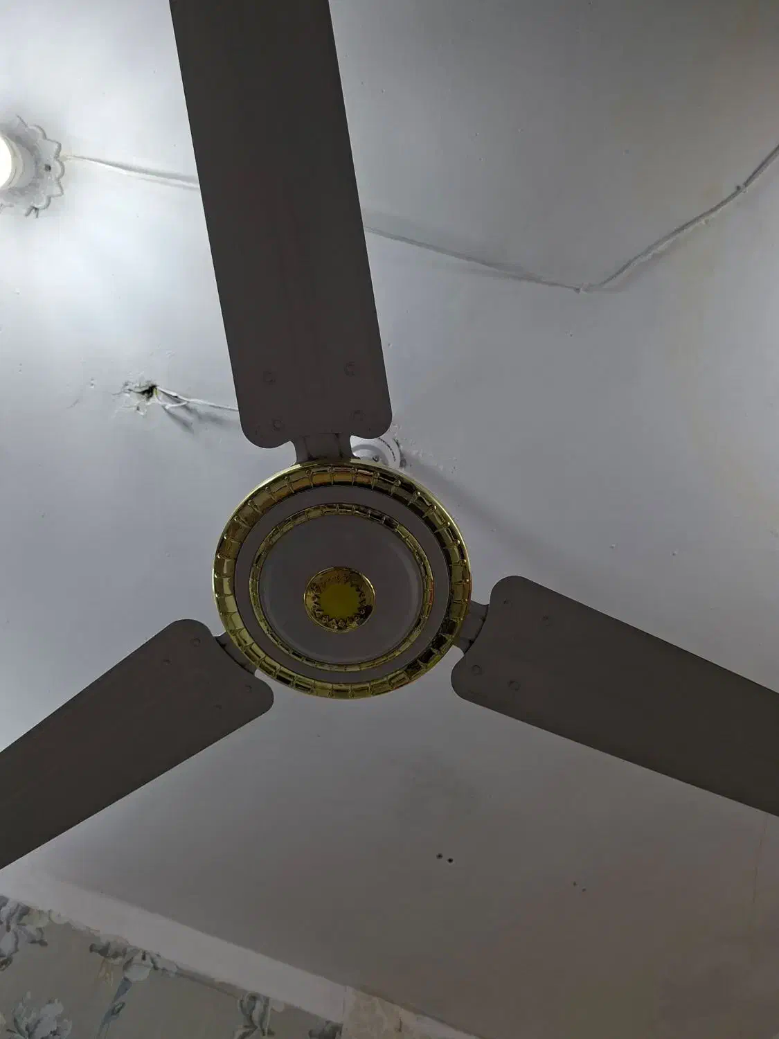 پنکه سقفی|پنکه و تصفیه‌کنندهٔ هوا|خرم‌آباد, |دیوار