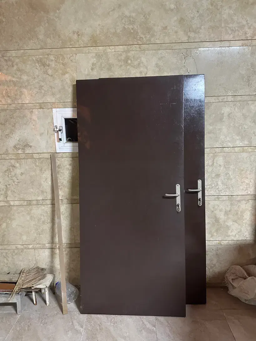 در آهنی و ۵عدد چوبی|حراج|بندر ماهشهر, |دیوار