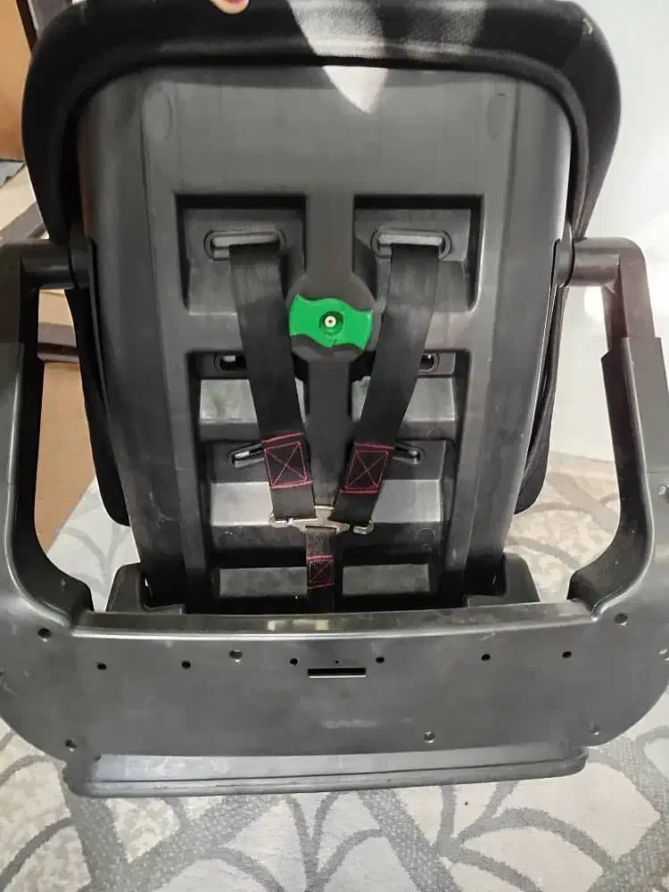 صندلی ماشین|تخت و صندلی بچه|چالوس, |دیوار