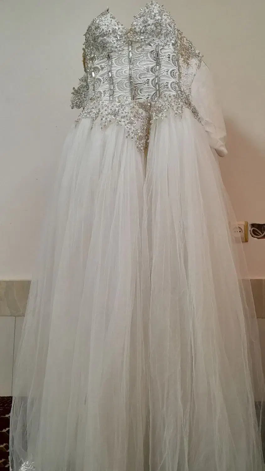 چند عدد لباس عروس|لباس|تربتحیدریه, ترمینال|دیوار