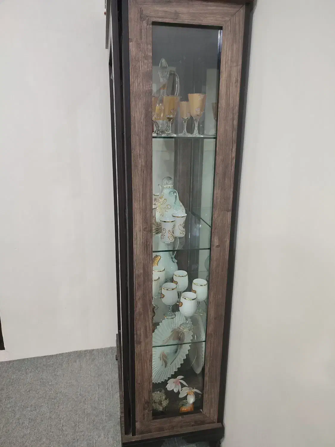 بوفه با وسایل دکوری|بوفه، ویترین، کنسول|قم, نیروگاه|دیوار