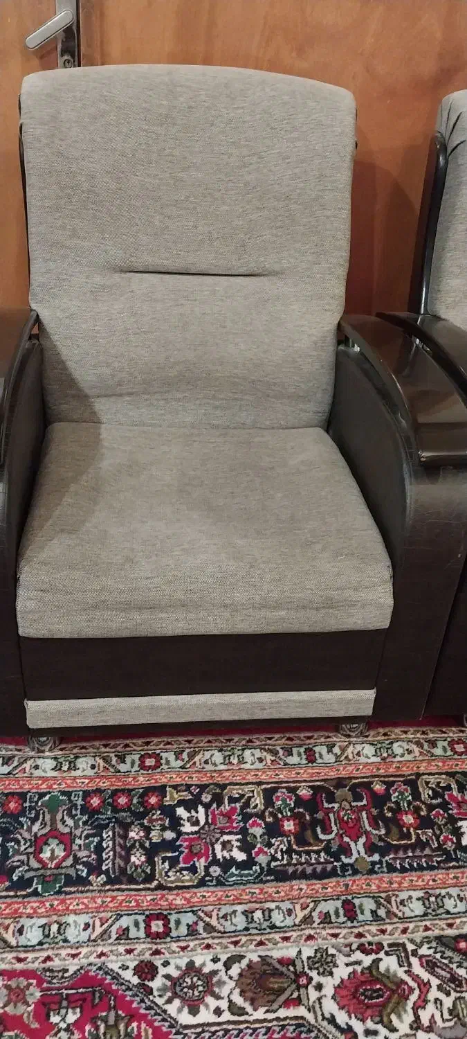 مبل ۷نفره راحتی|مبلمان خانگی و میز عسلی|شوط, |دیوار