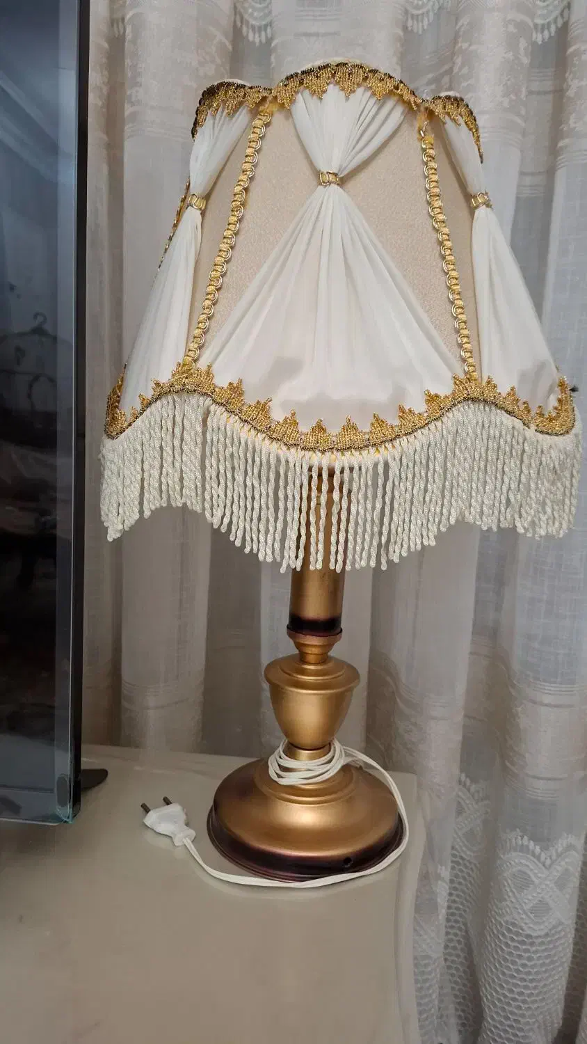 چراغ خواب|چراغ خواب و آباژور|تبریز, |دیوار