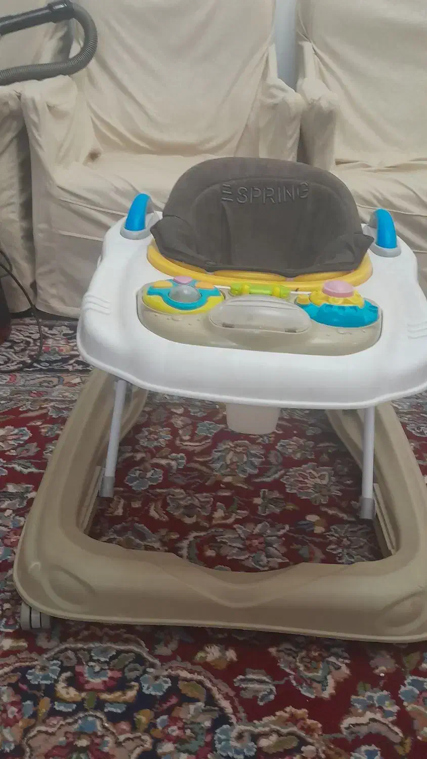 وسایل سیسمونی در حد نو شامل چند تکه|کالسکه و لوازم جانبی|رفسنجان, |دیوار