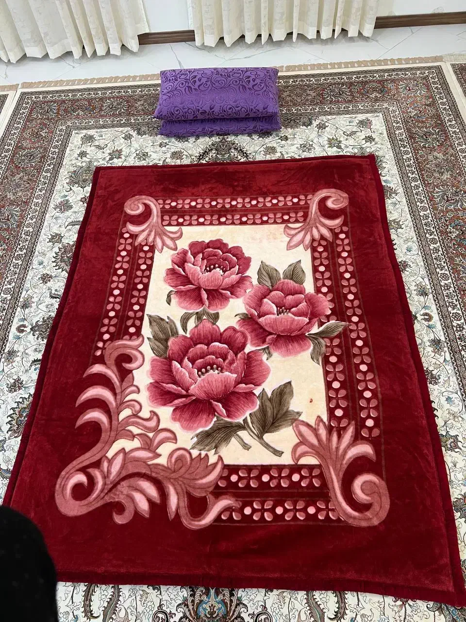 ۳ تا پتو نو (اک)|رختخواب، بالش، پتو|همدان, |دیوار