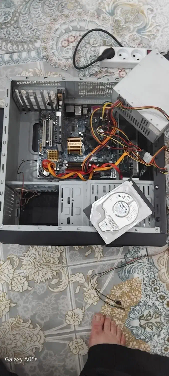 این کیس را میخوام بفوروشم ۹|قطعات و لوازم جانبی رایانه|تهران, بهارستان|دیوار