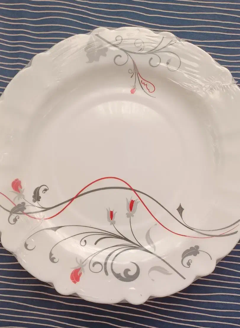 سرویس ۲۷ پارچه پارسپال|ظروف سرو و پذیرایی|مرند, |دیوار