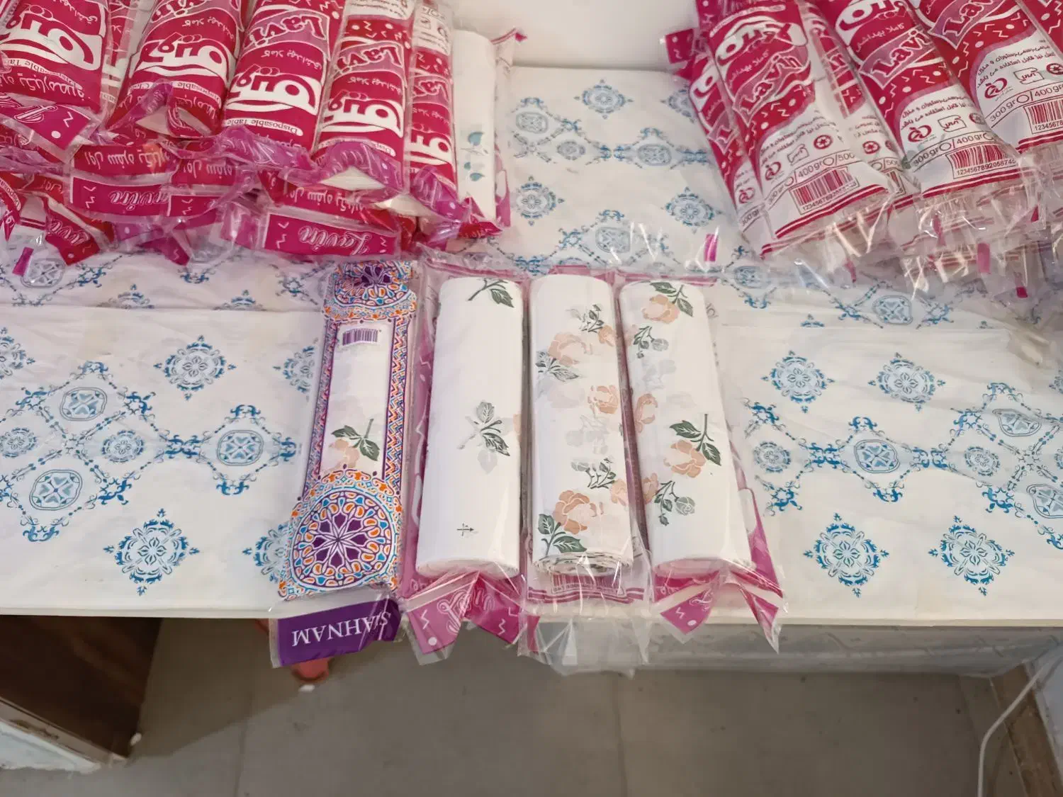 تولید سفره یک بار مصرف با بهترین متریال|ظروف نگهدارنده، پلاستیکی، یکبارمصرف|رشت, دروازه لاکان|دیوار