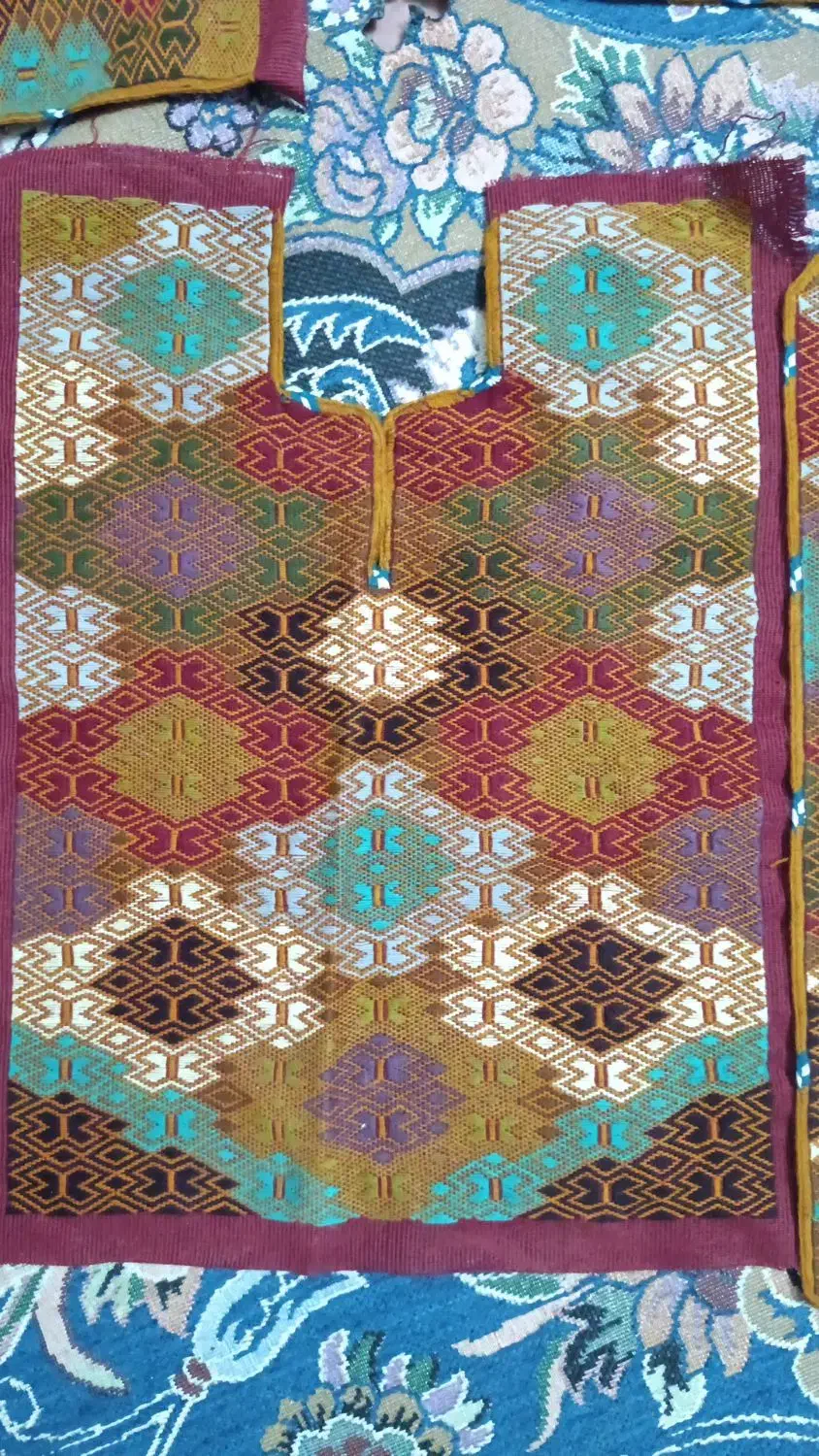 زی استین بلوچی|لباس|زارچ, |دیوار