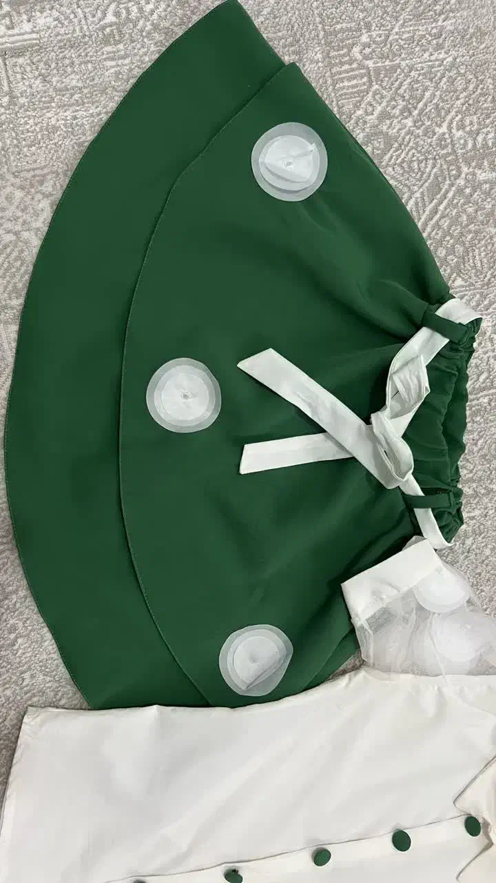 لباس دخترانه|لباس|بم, |دیوار