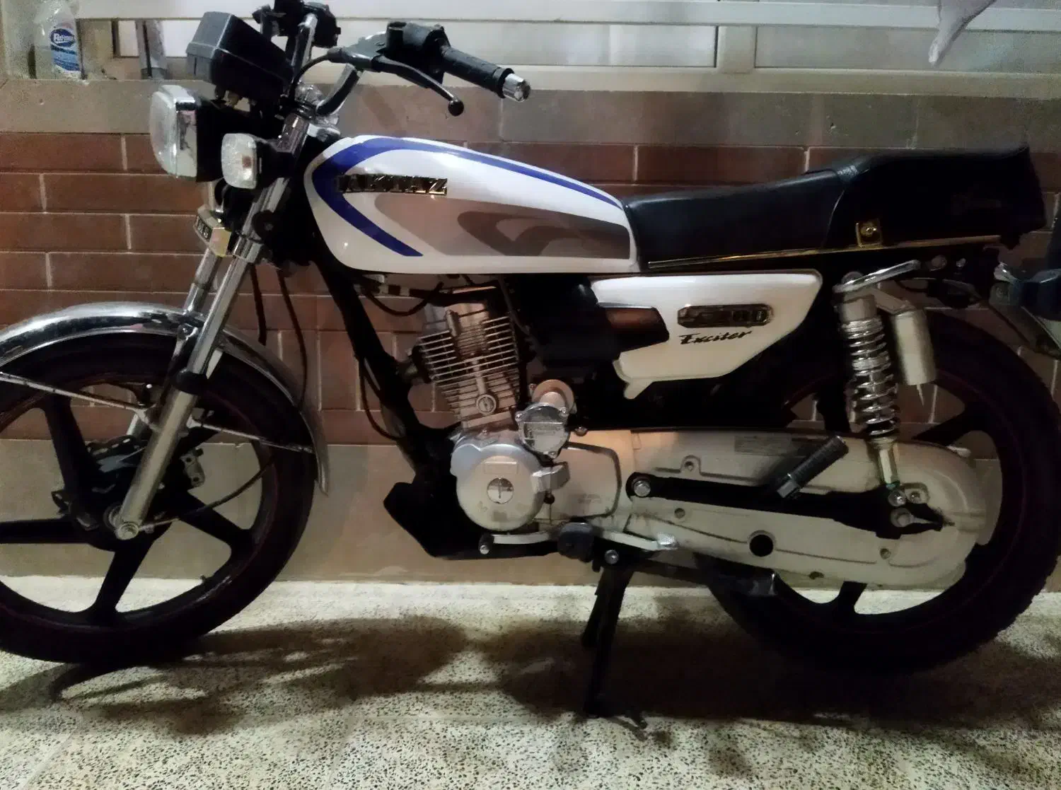 موتور 200 پرواز مدل 1402 کاربرات|موتورسیکلت|بافت, |دیوار