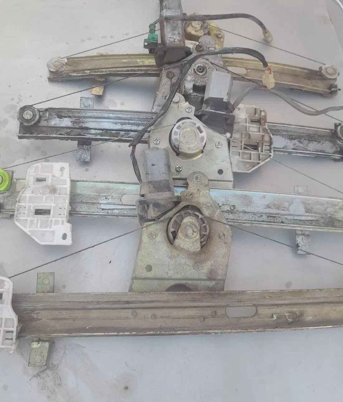 شیشه بالابر استوک و شیشه بغل|قطعات یدکی و لوازم جانبی|اردبیل, |دیوار