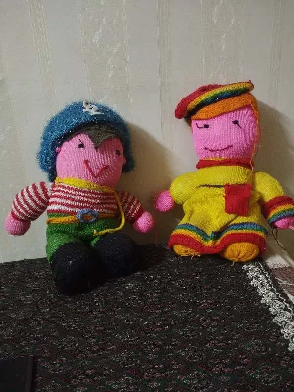 ۲عدد عروسک کار دست|اسباب‌‌بازی|فولادشهر, B5|دیوار