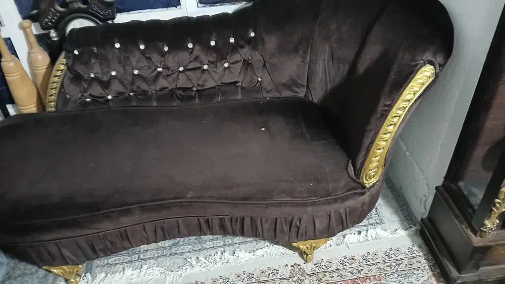 مبل ۷نفره سالم|مبلمان خانگی و میز عسلی|شیراز, شیشهگری|دیوار