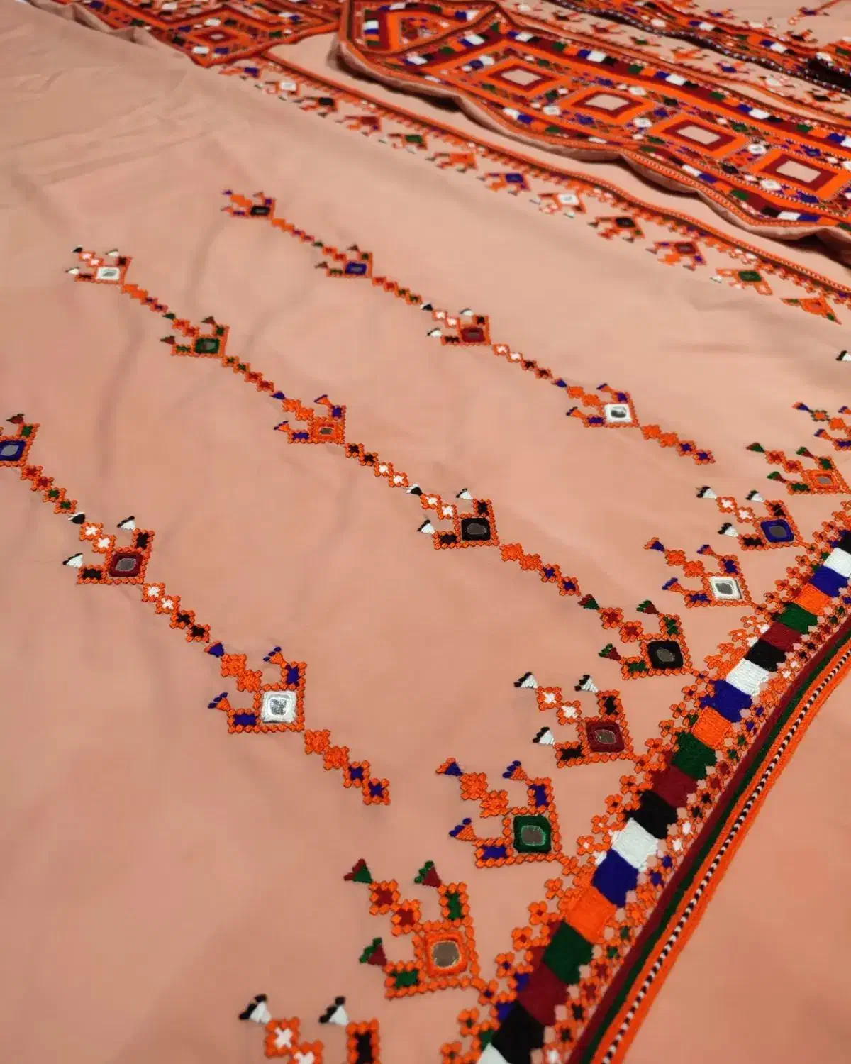 گورکش جالر پلیوار اینه موسوم پذیرفته میشود|لباس|بمپور, |دیوار