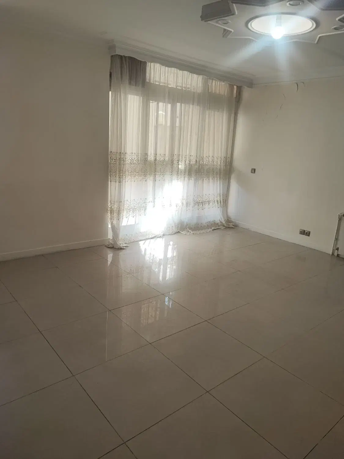 آپارتمان 130متری مسکونی