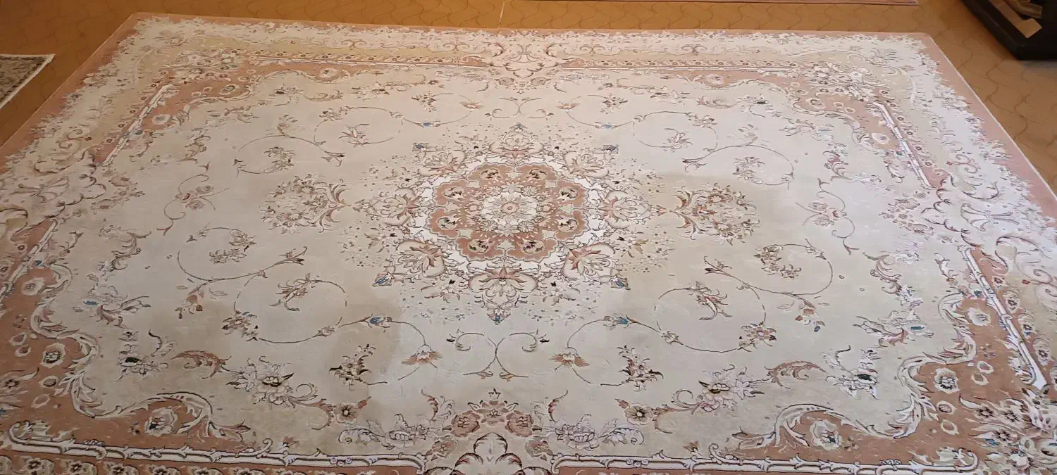 فرش ۱۲ متری ۵۰۰ شانه ۲۵۰۰ تراکم|فرش|اردبیل, |دیوار