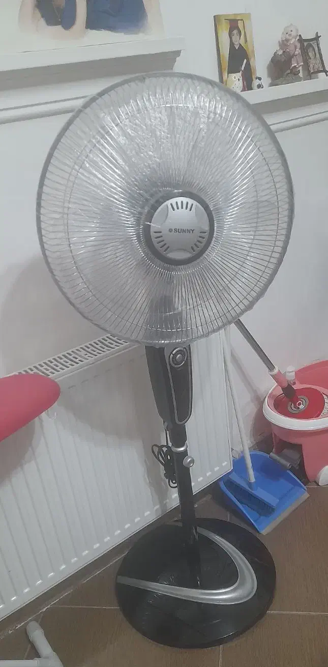 پنکه سونی ایستاده|پنکه و تصفیه‌کنندهٔ هوا|تالش, هشتپر|دیوار