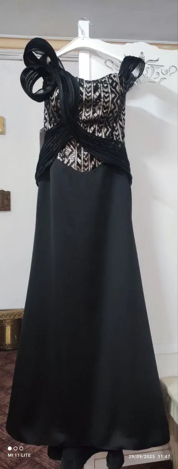 لباس مجلسی (مزونی )|لباس|مشهد, طلاب|دیوار