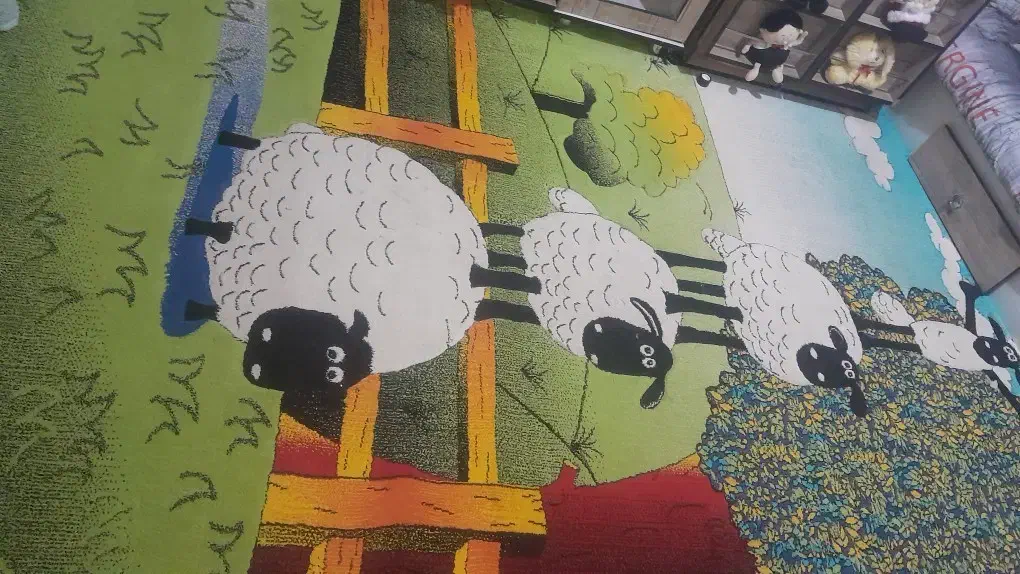 مبل ۷نفره باتخت وکمد نوجوان|مبلمان خانگی و میز عسلی|سرپل ذهاب, |دیوار