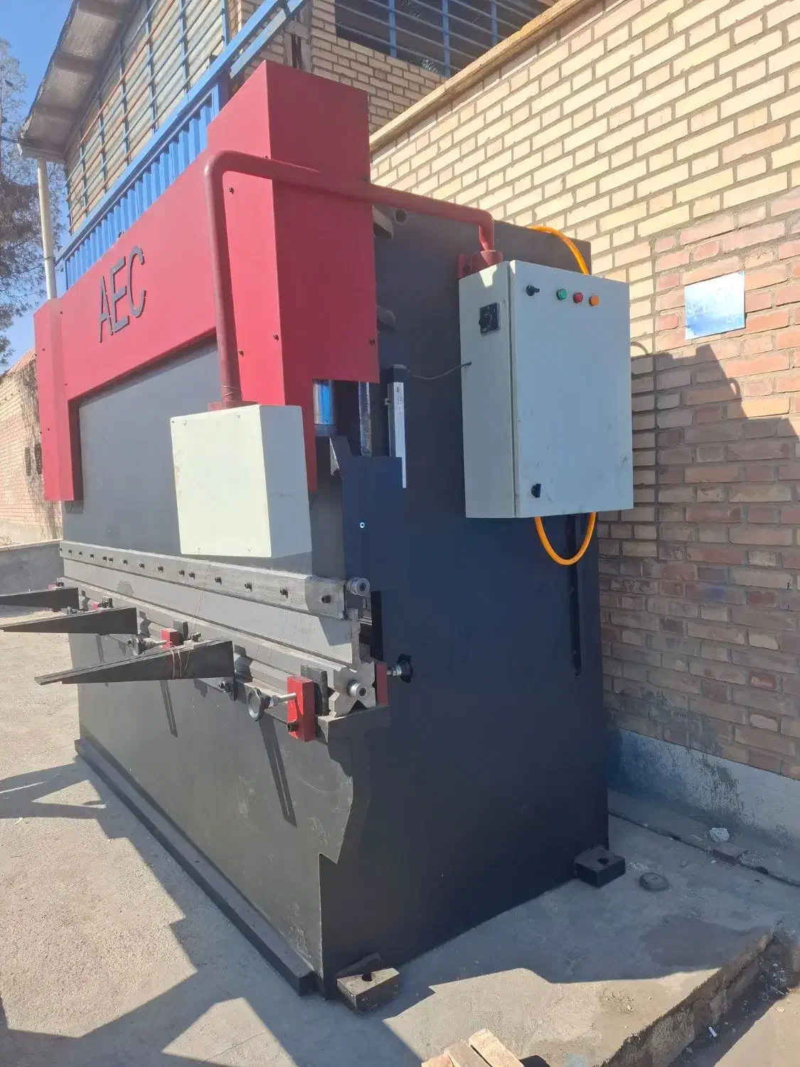 پرس برک،برک،گیوتین،نورد|ماشین‌آلات صنعتی|کهریزک, |دیوار