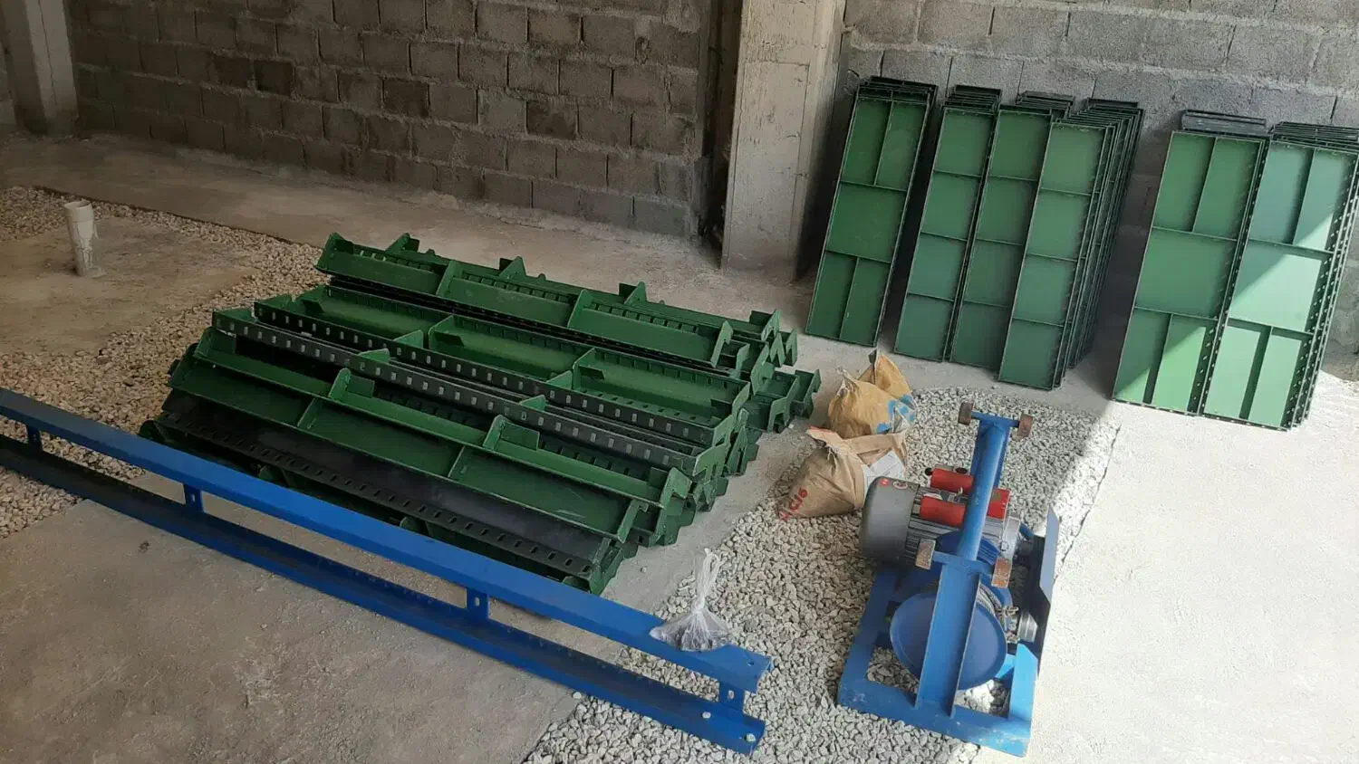 قالب لبه خم جنس اهن اصفهان|مصالح و تجهیزات ساختمان|خورموج, |دیوار