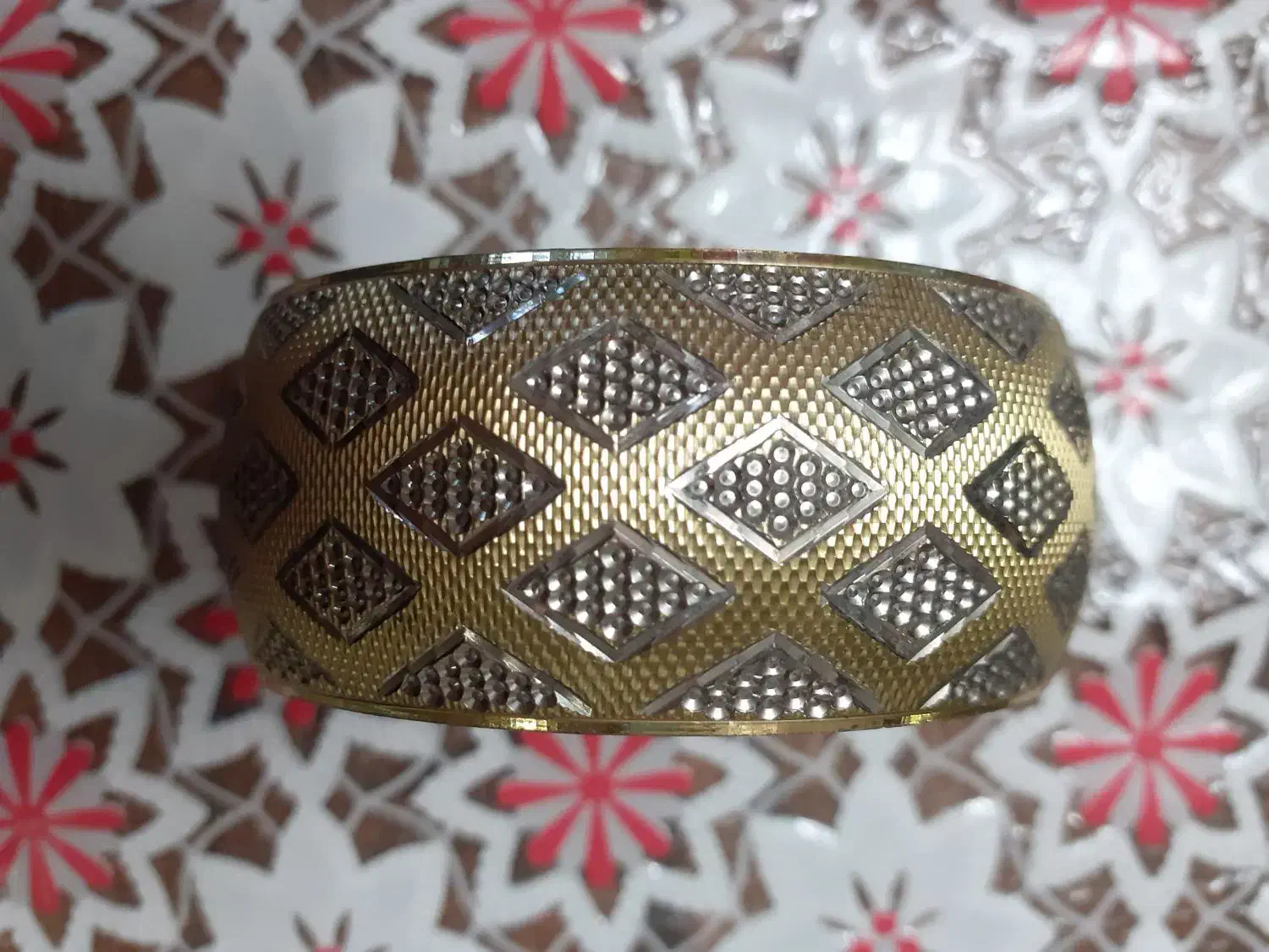 النگوی تکپوش|بدلیجات|اردبیل, |دیوار