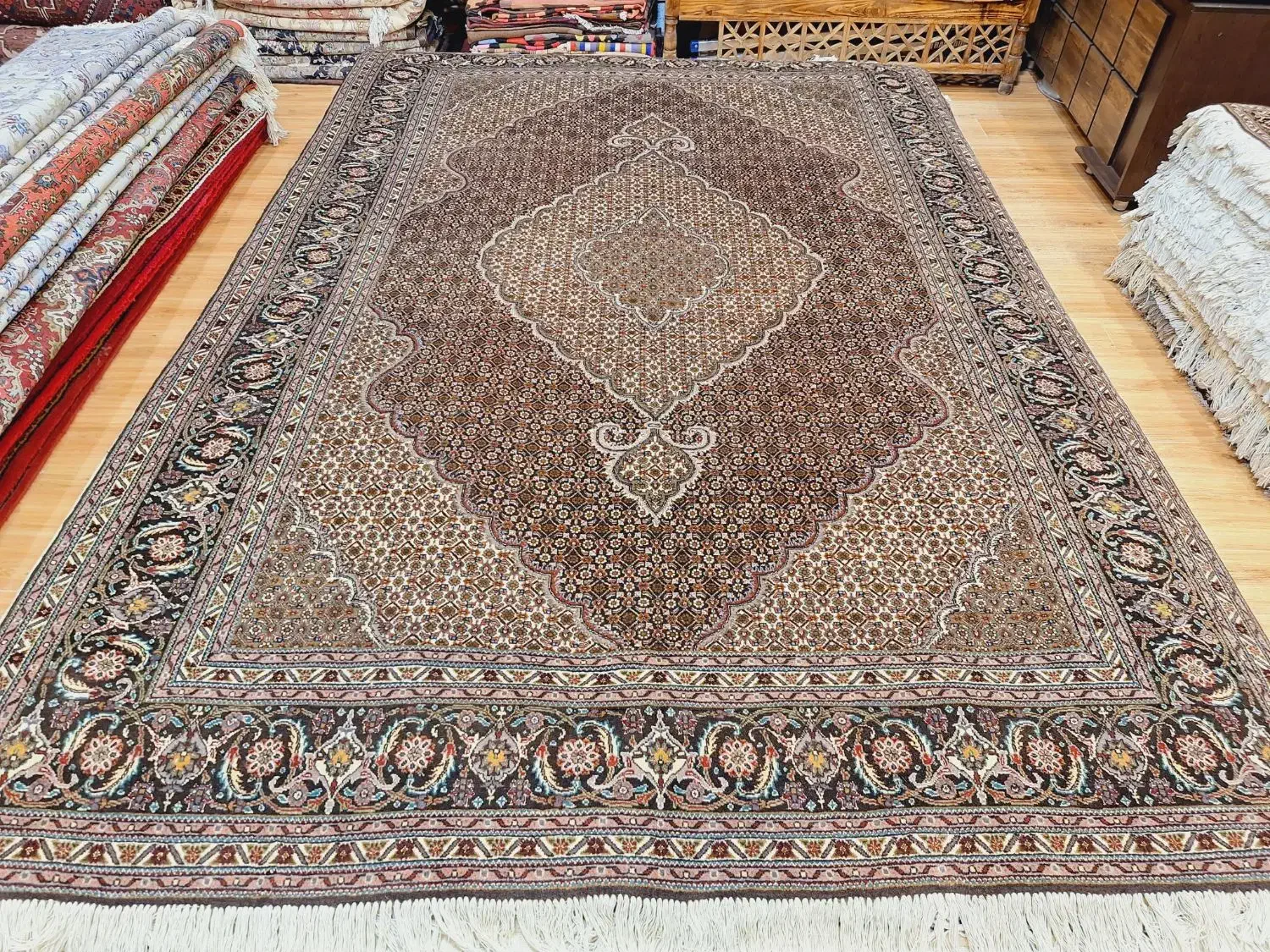 قالی ۶متری تبریز دستباف سرمه ای رنگ|فرش|تهران, اکباتان|دیوار