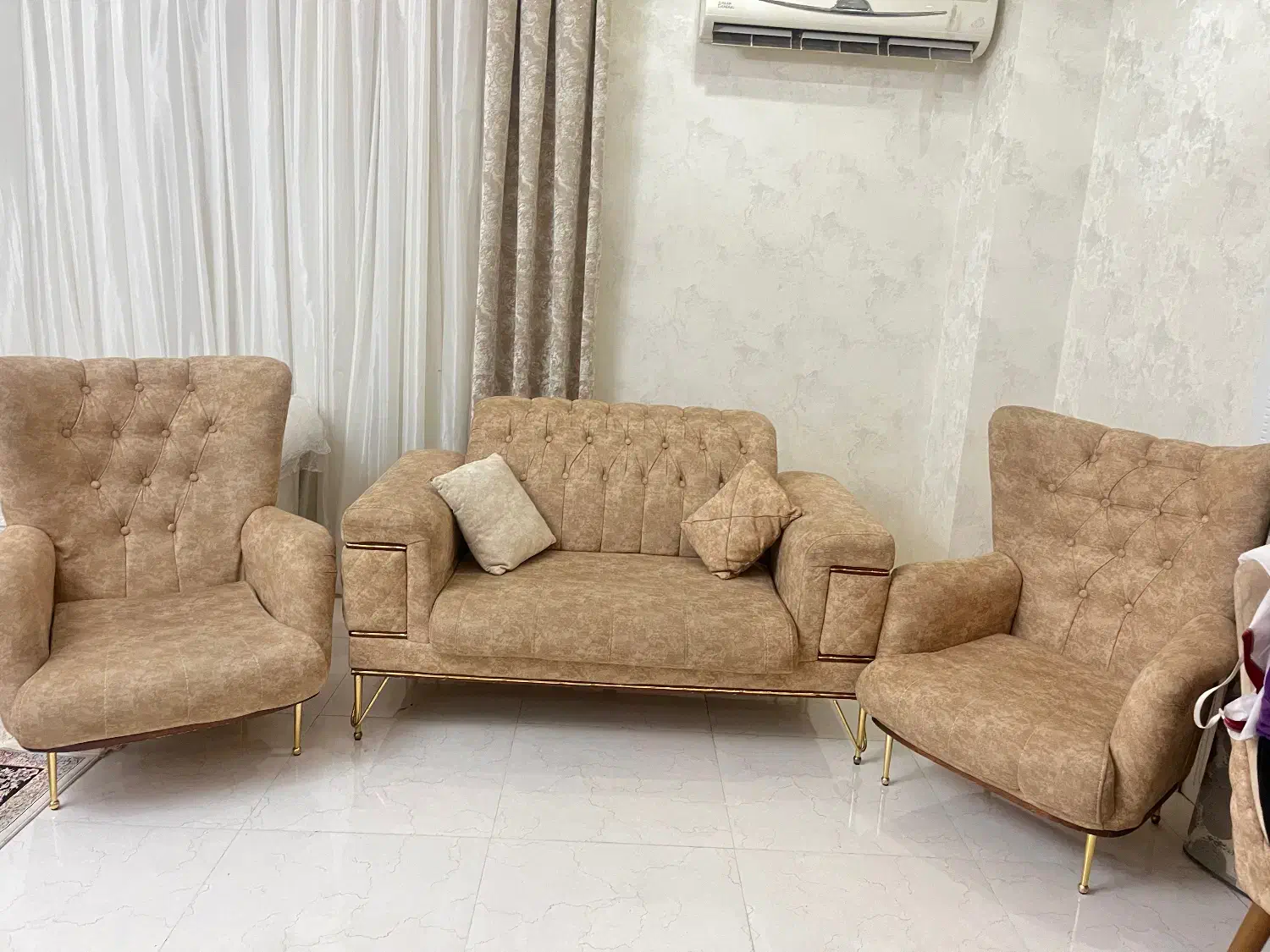 مبل نیم ست|مبلمان خانگی و میز عسلی|گرگان, |دیوار