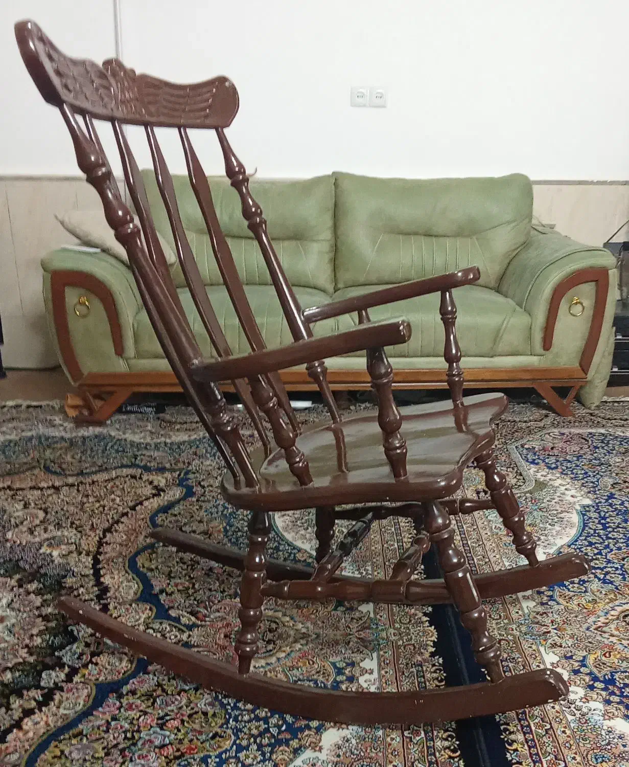 صندلی  راک  ۲/۲۵۰/۰۰۰ ت|صندلی و نیمکت|نیشابور, باغ نو|دیوار