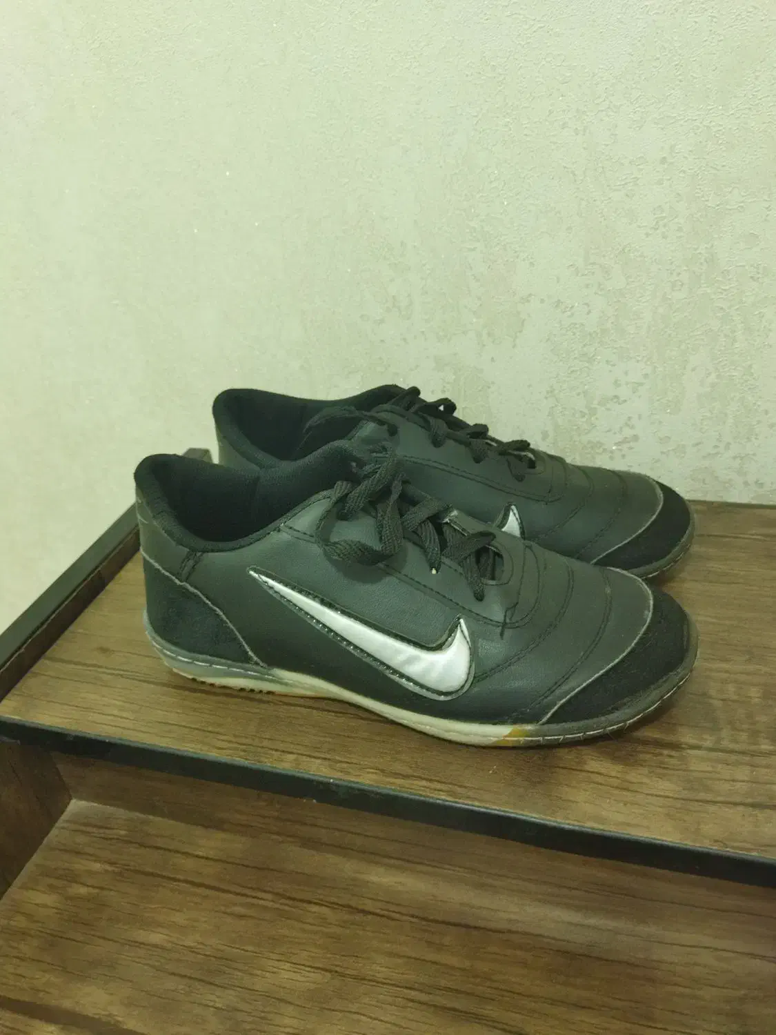 کفش فوتبال ۳۷  نو نو|کفش و لباس بچه|ایلام, |دیوار