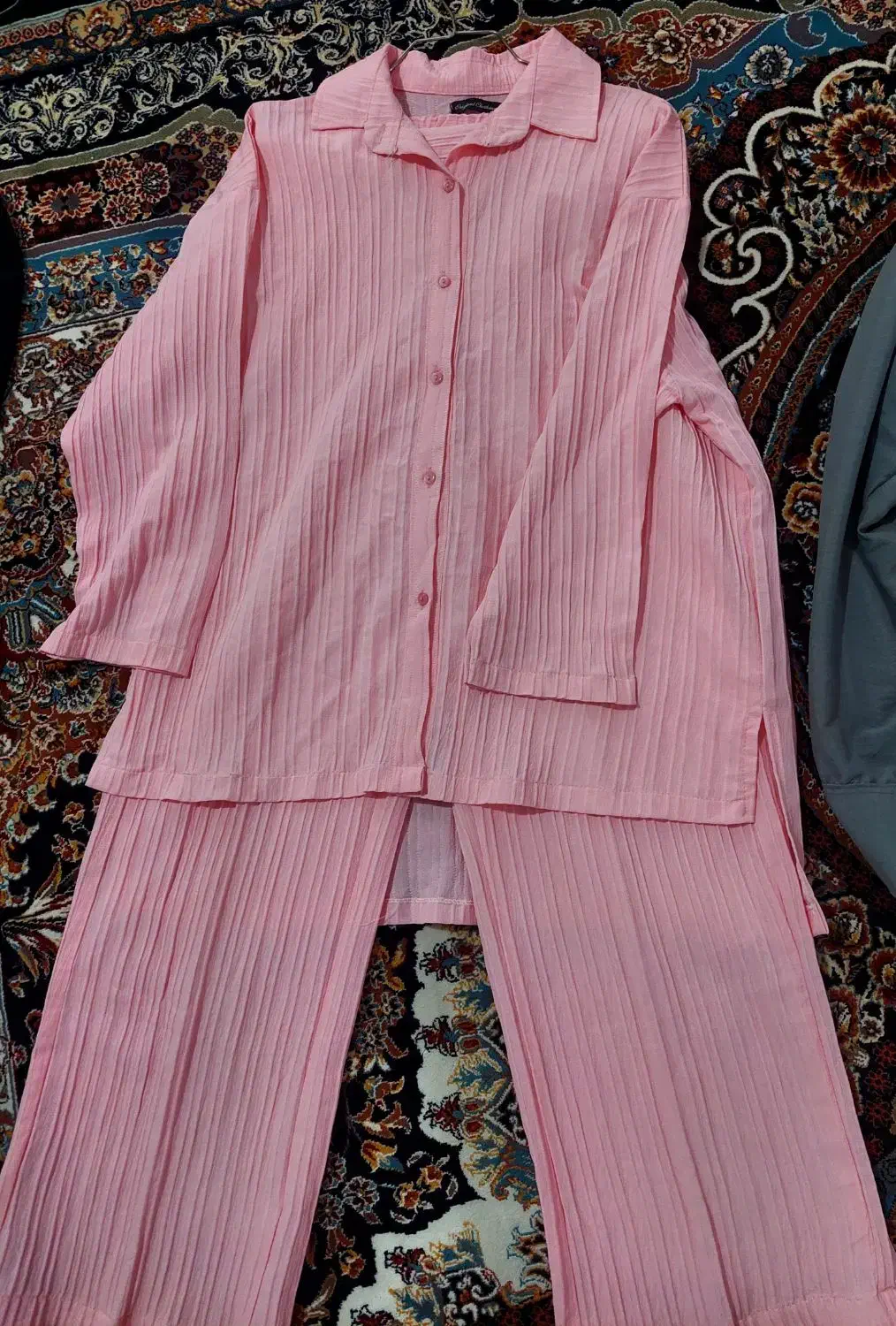 تعدادی لباس نو|لباس|تربت‌حیدریه, شهید بهشتی|دیوار