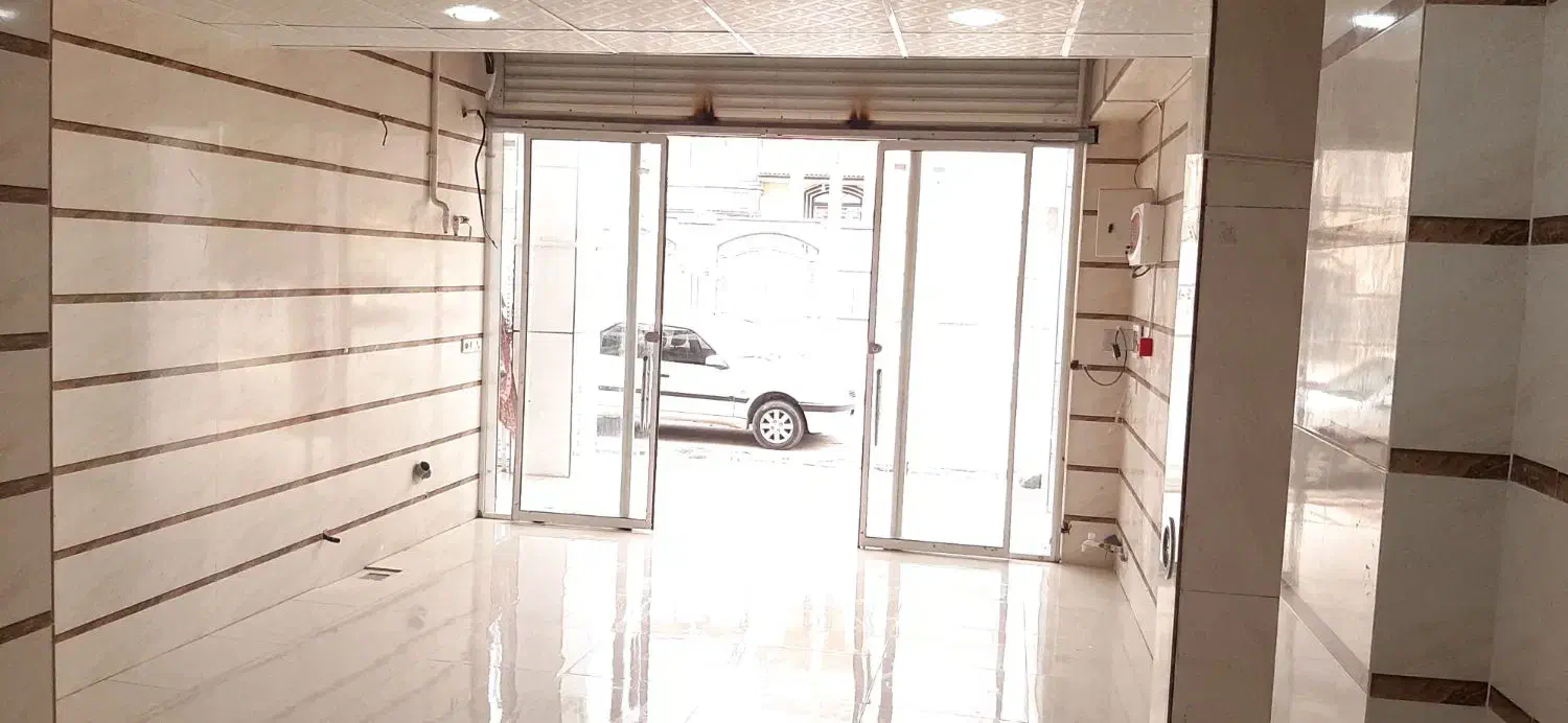 مغازه ۵۰ متری مناسب جهت آرایشگاه زنانه|اجارهٔ مغازه و غرفه|کازرون, |دیوار