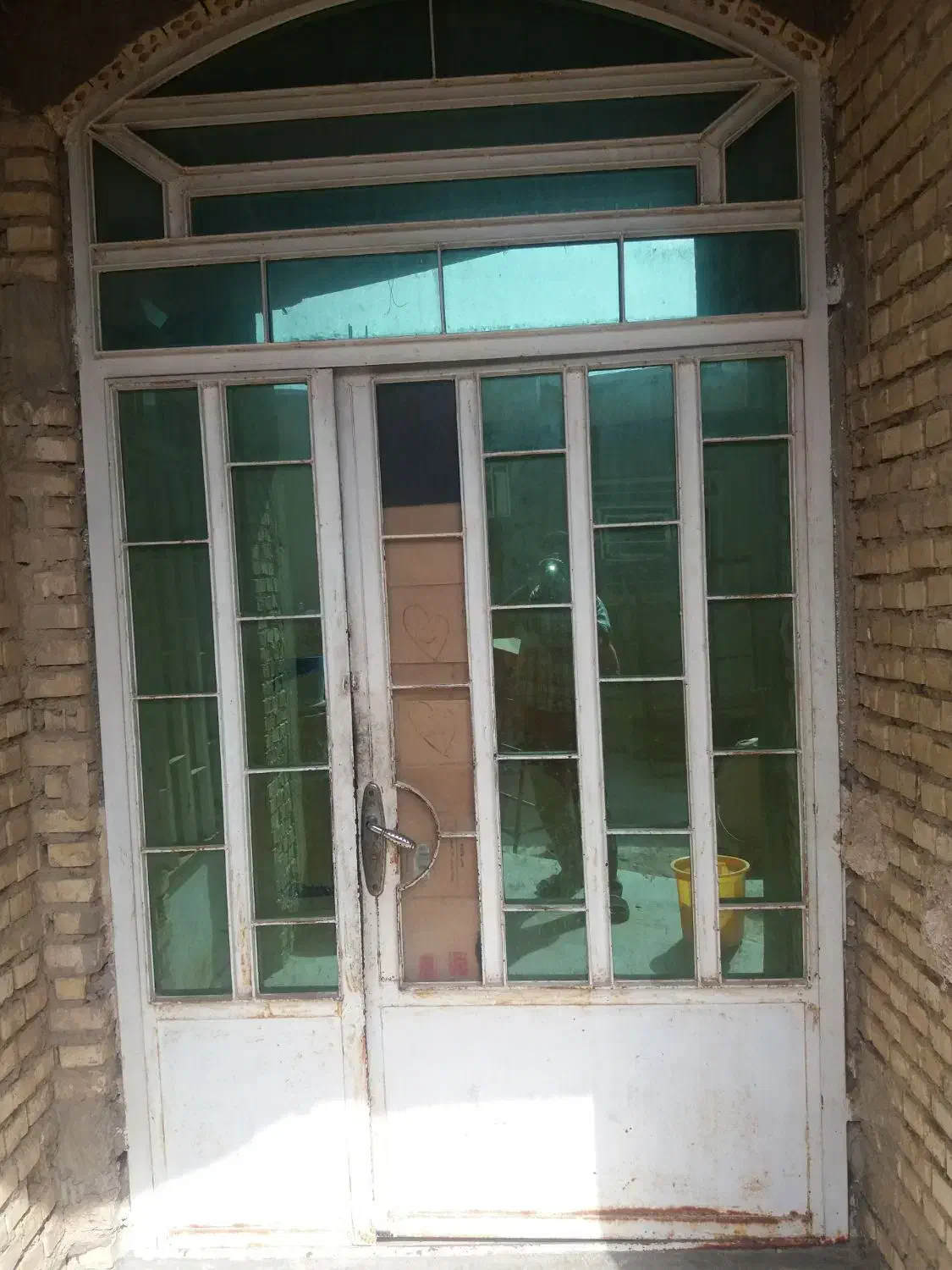 پنجره اهنی در حال وپذیرایی|حراج|بندر ماهشهر, |دیوار