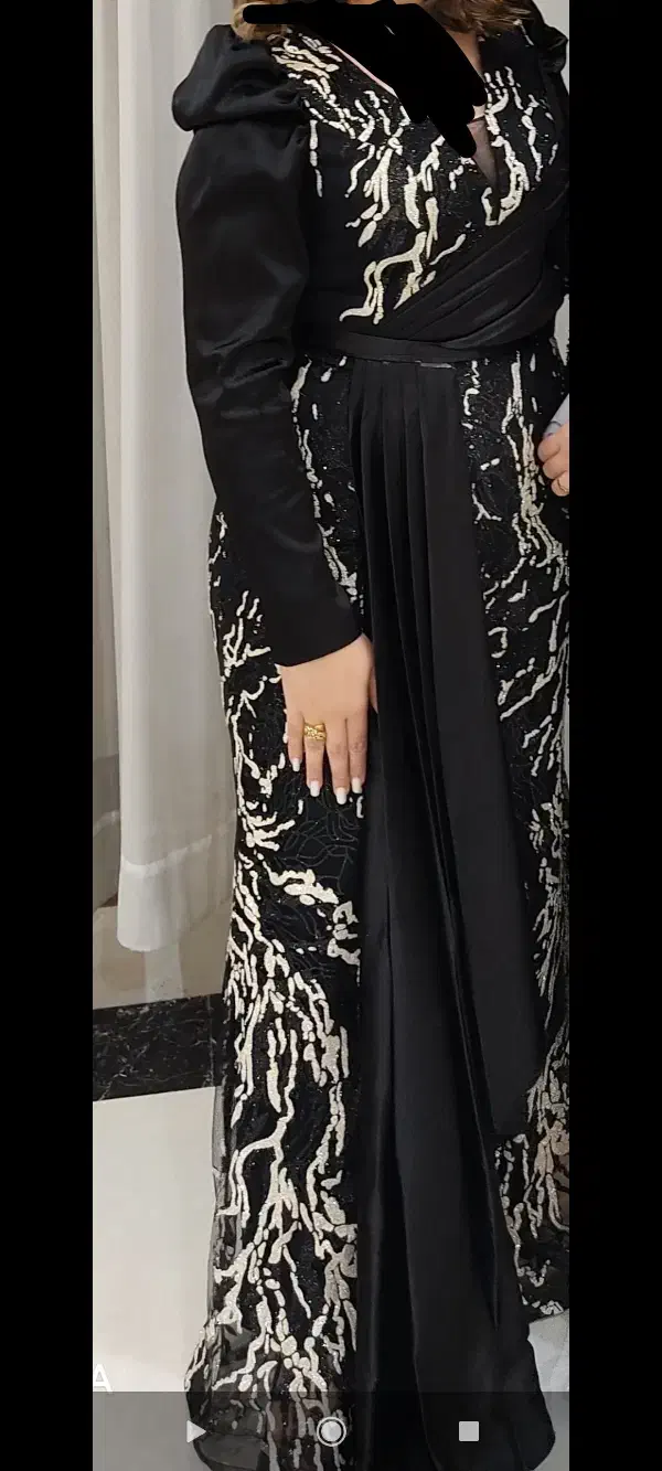 لباس مجلسی .|لباس|رباطکریم, رباطکریم|دیوار