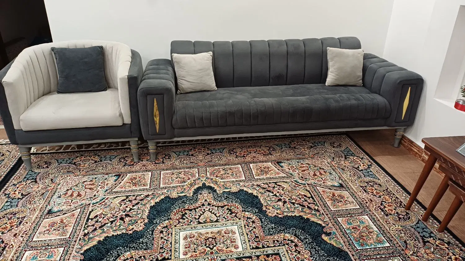 مبل|مبلمان خانگی و میز عسلی|شاندرمن, |دیوار
