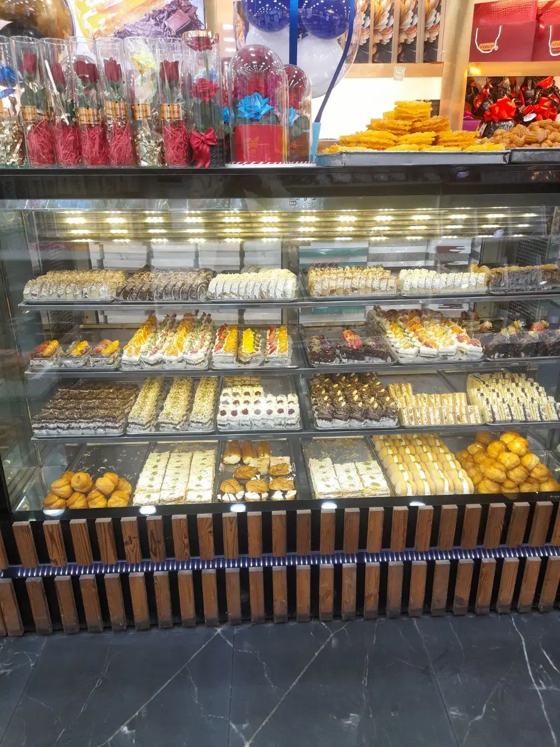 فروشنده قنادی نامزدی|استخدام بازاریابی و فروش|قرچک, مهدیه|دیوار