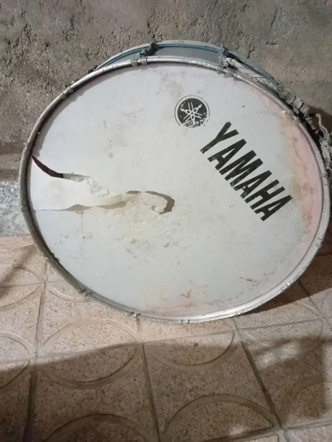 طبل ۱۲۰|درام و پرکاشن|بروجرد, |دیوار