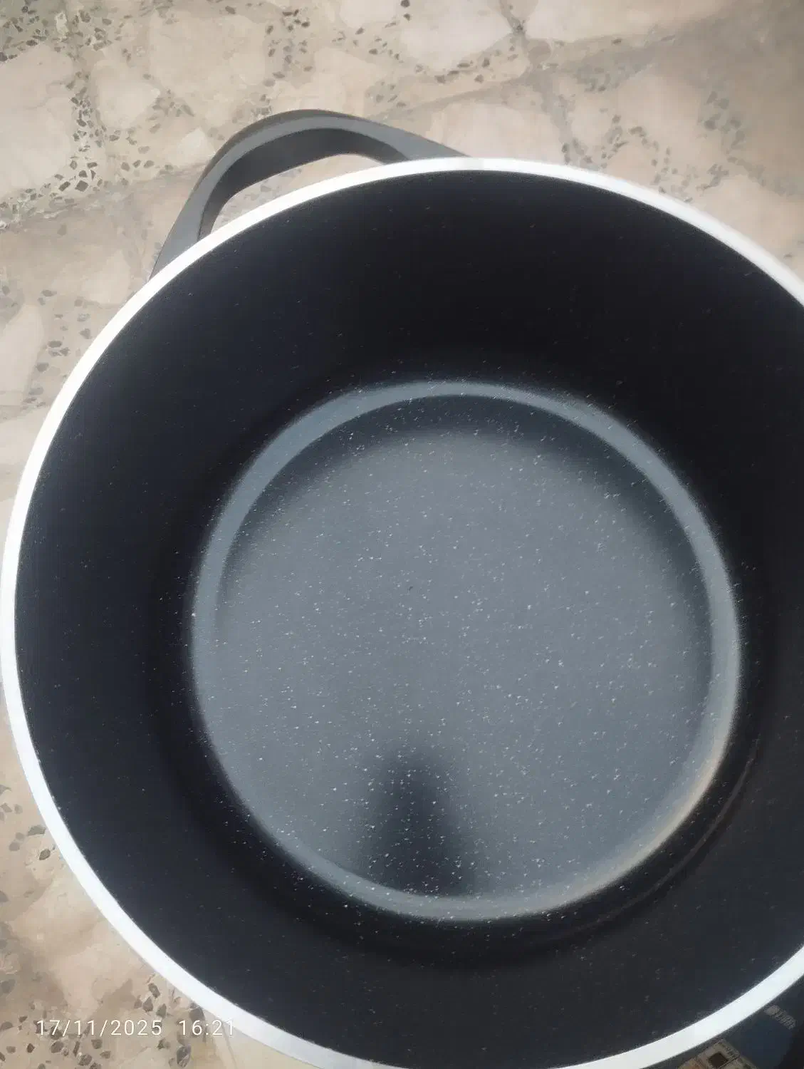 دیگ|ظروف پختوپز|زاهدان, |دیوار