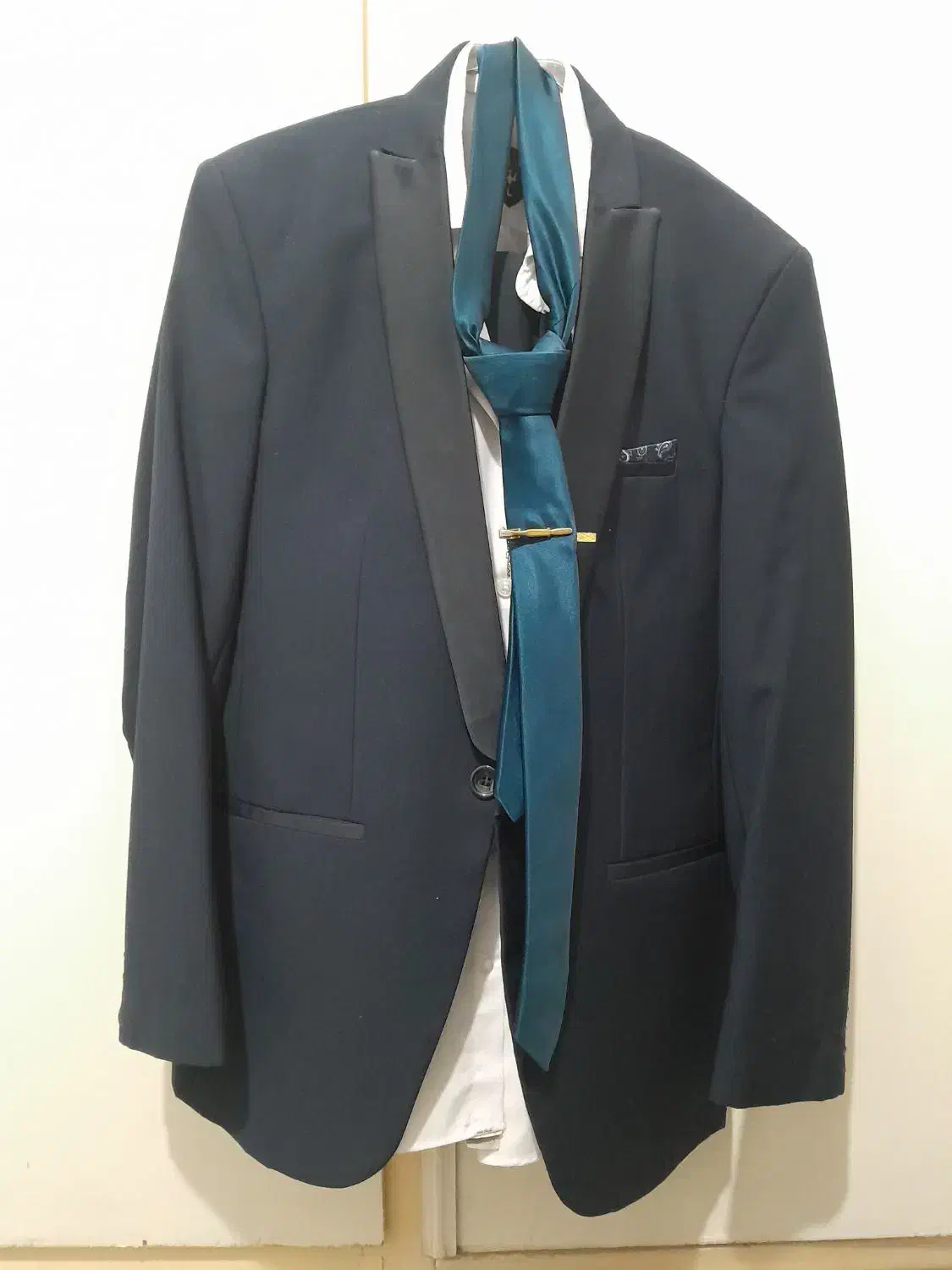 کت وشلوارو کراوات وپیراهن سفید سایز ۴۴|لباس|گنبد کاووس, |دیوار