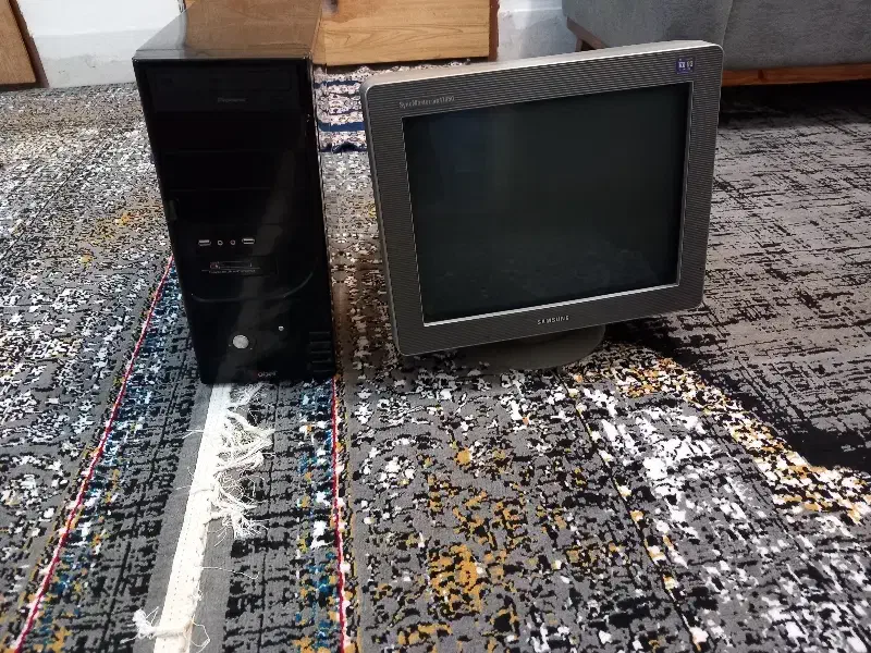 کامپیوتر|رایانه رومیزی|شهرکرد, |دیوار